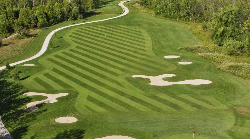 Collingwood golf packages