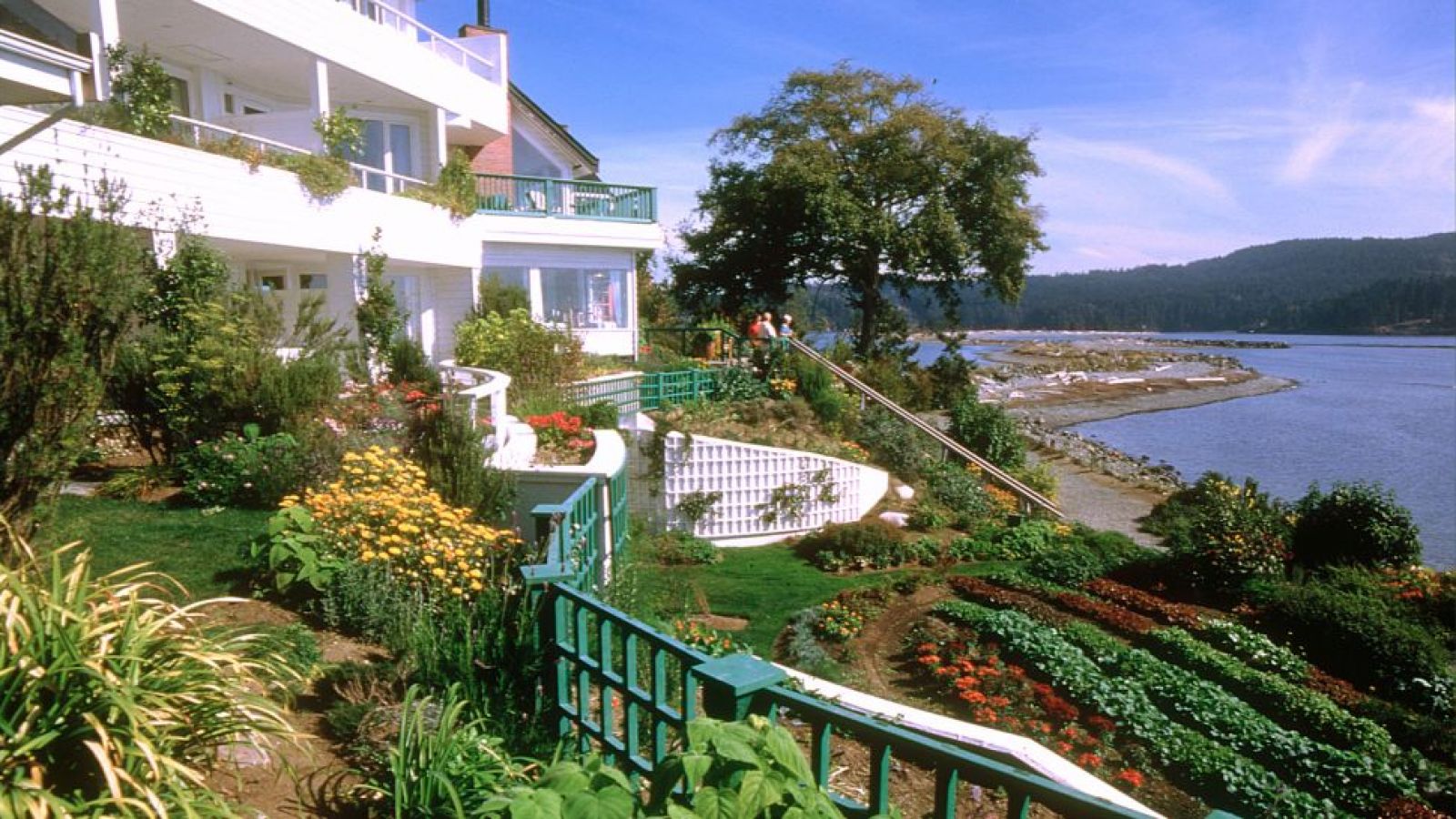 Sooke Harbour House - Vancouver Island golf packages