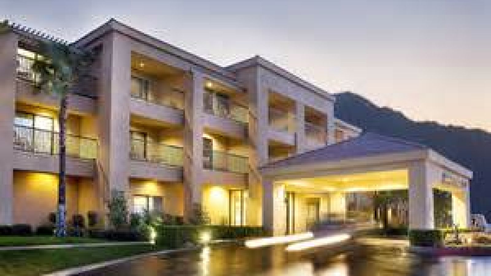 Courtyard by Marriott Palm Desert - Palm Springs golf packages