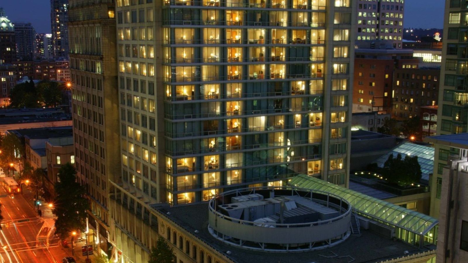 Delta Vancouver Suites - Whistler golf packages