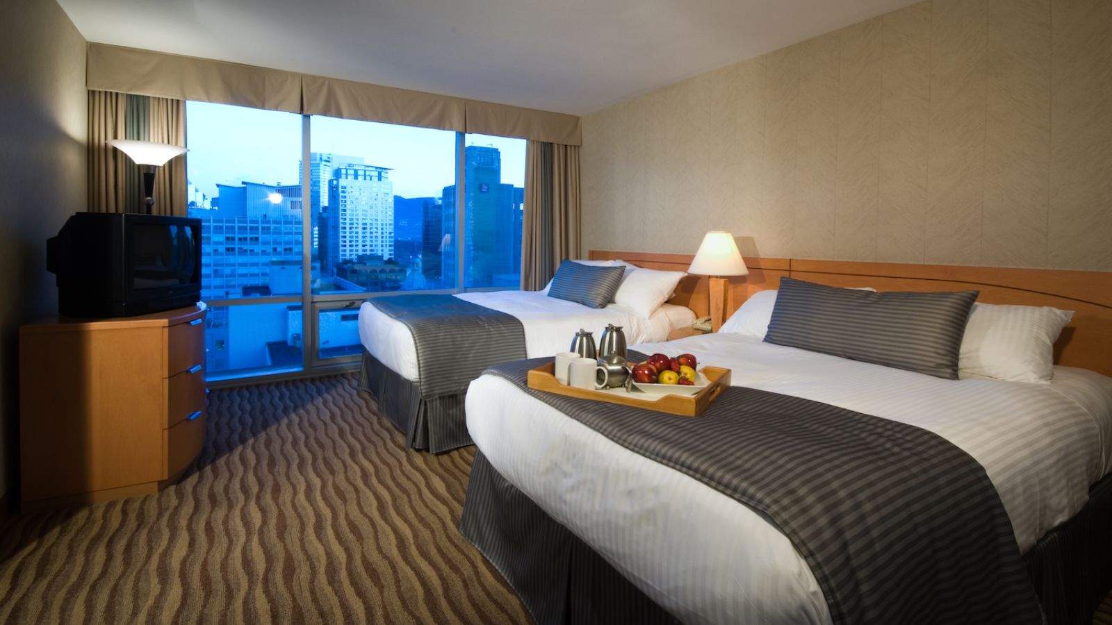 Delta Vancouver Suites - Whistler golf packages