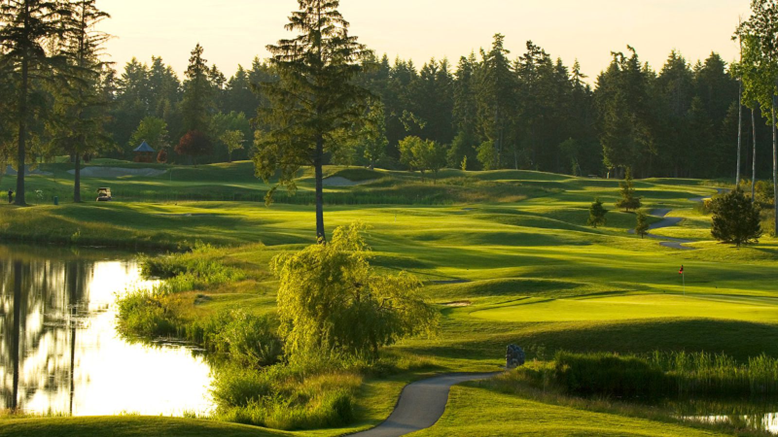 Crown Isle Resort - Vancouver Island golf packages