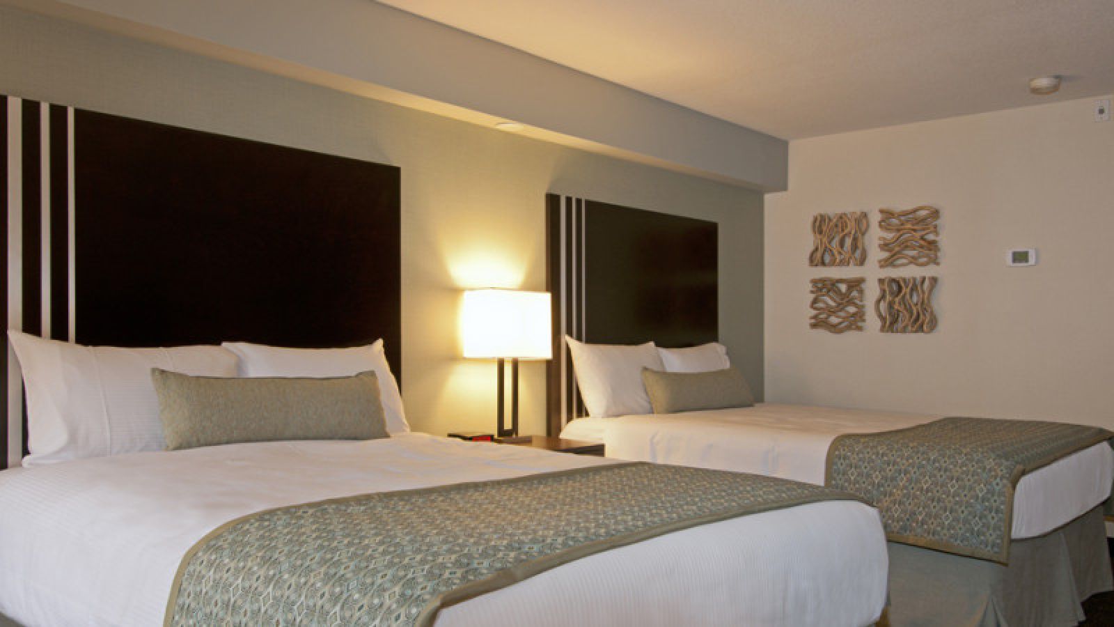 Comfort Room - 2 queen beds