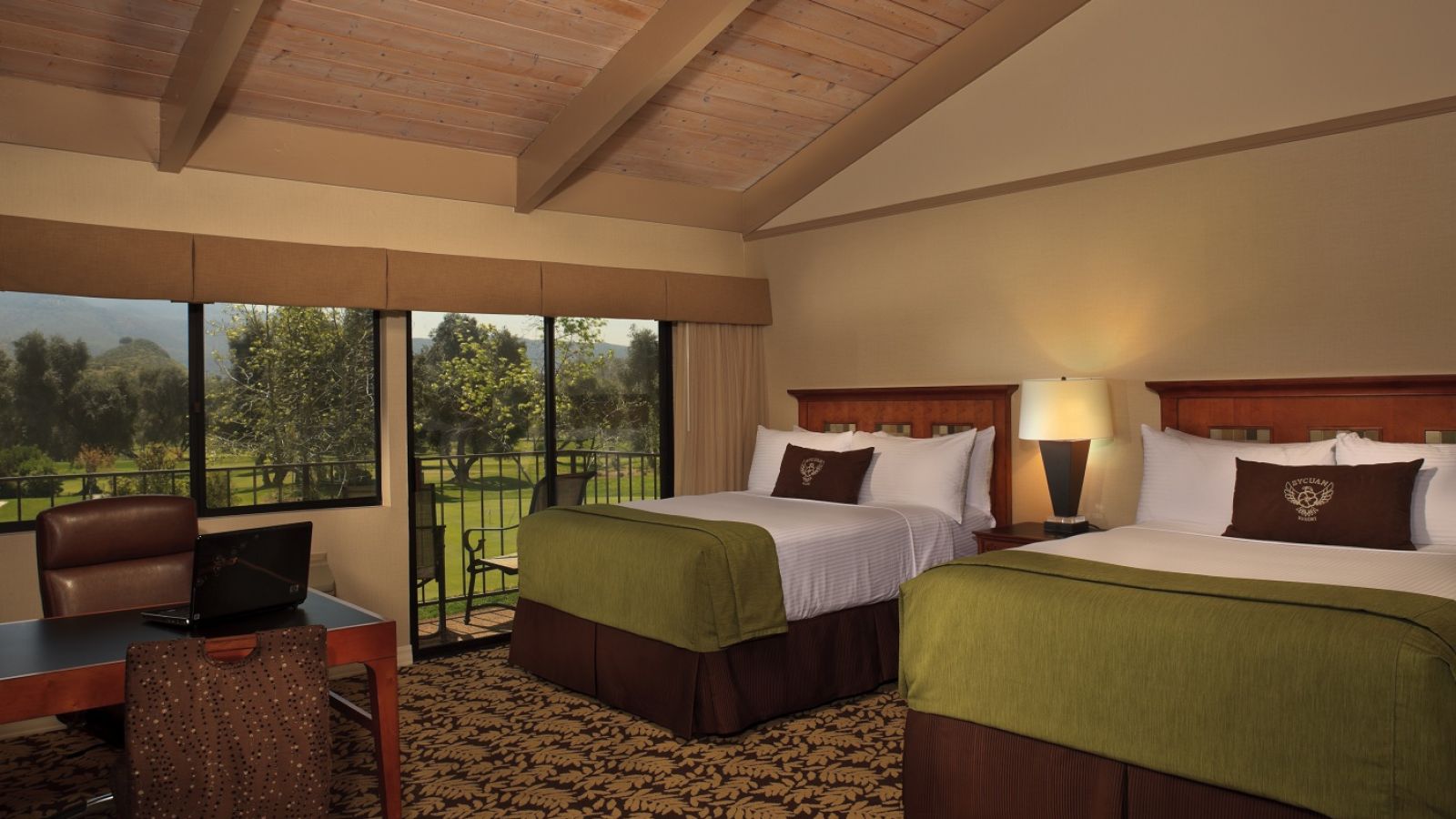 Singing Hills Golf Resort at Sycuan - San Diego golf packages