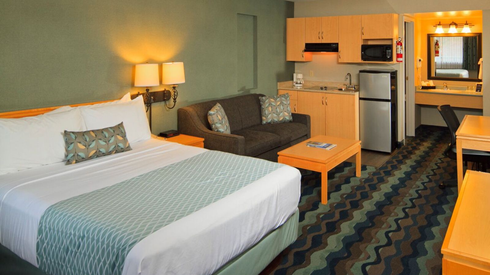Accent Inn Victoria - Vancouver Island golf packages