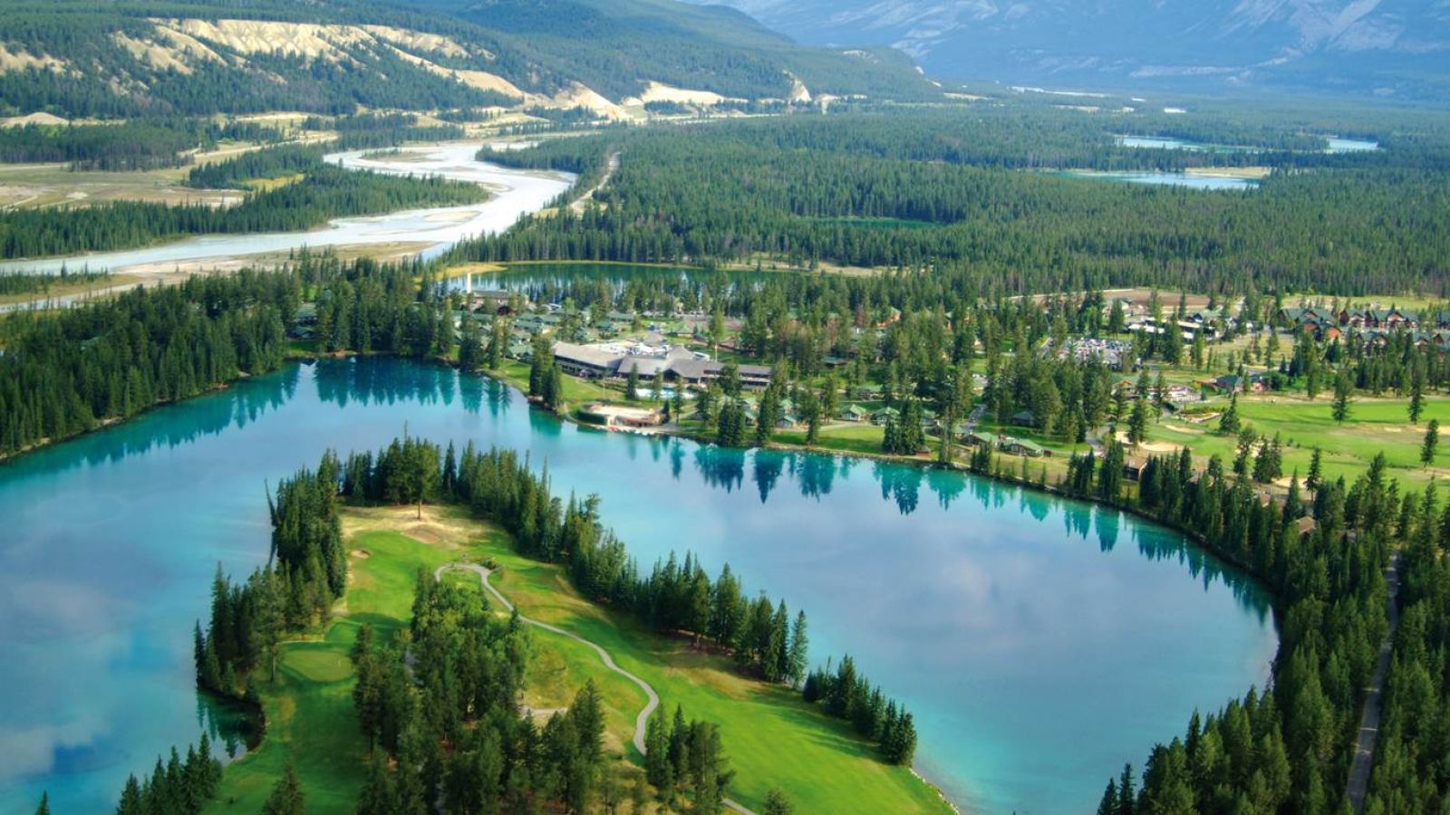 Fairmont Jasper Park Lodge - Alberta golf packages