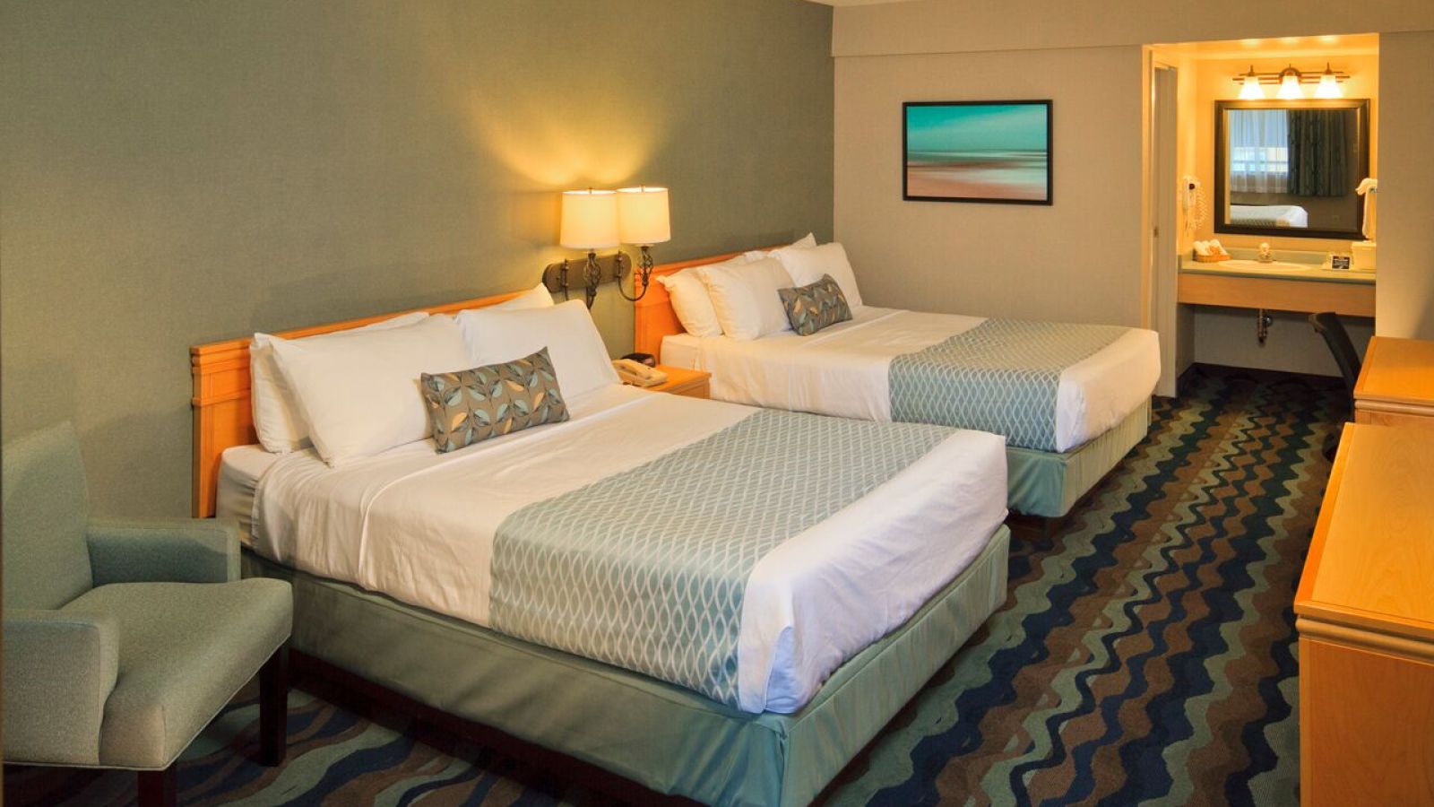 Accent Inn Victoria - Vancouver Island golf packages