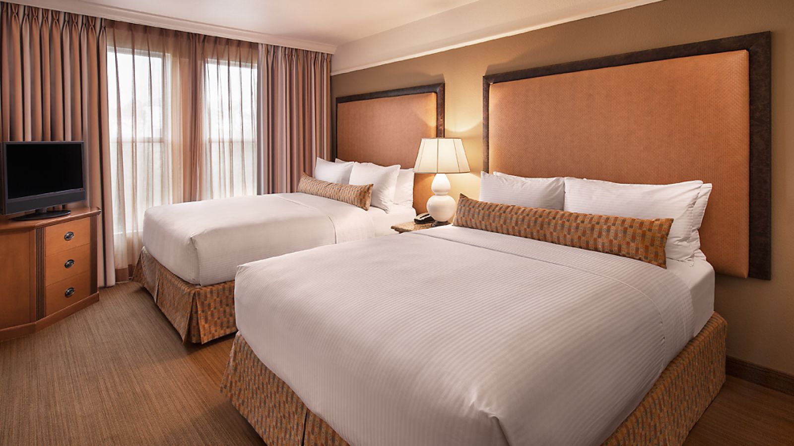 Gainey Suites Hotel - Double Queen Guest Room