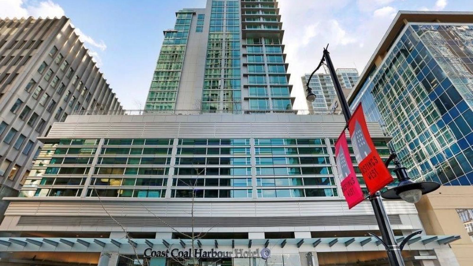 Coast Coal Harbour Hotel - BC golf packages