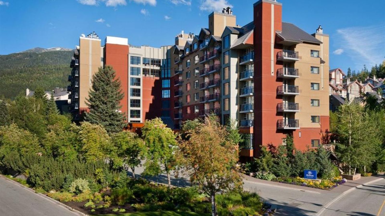 Hilton Whistler Resort Spa Whistler Canada Hilton Whistler Resort & Spa, a perfect option for Whistler golf trips