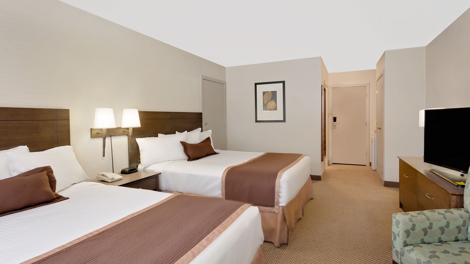 Ramada Hotel Kamloops - Standard Room