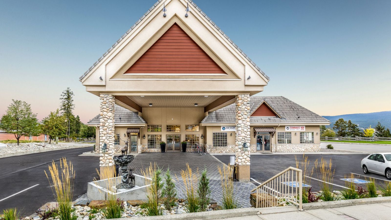 Prestige Radium Hot Springs Resort - Columbia Valley golf packages