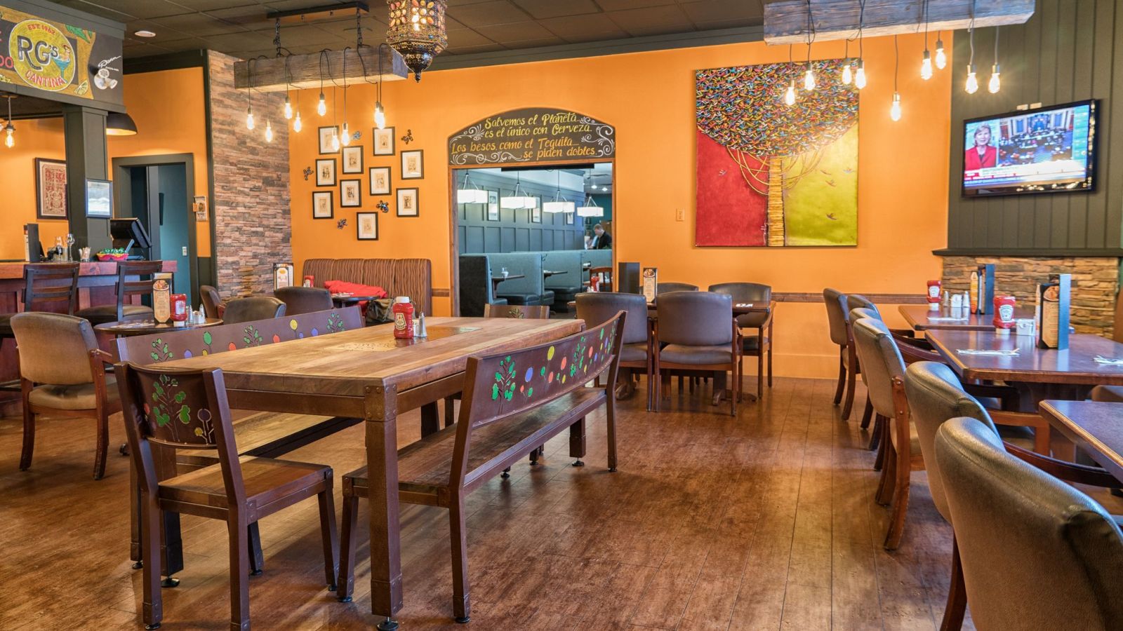 Prestige Inn Golden -Dining