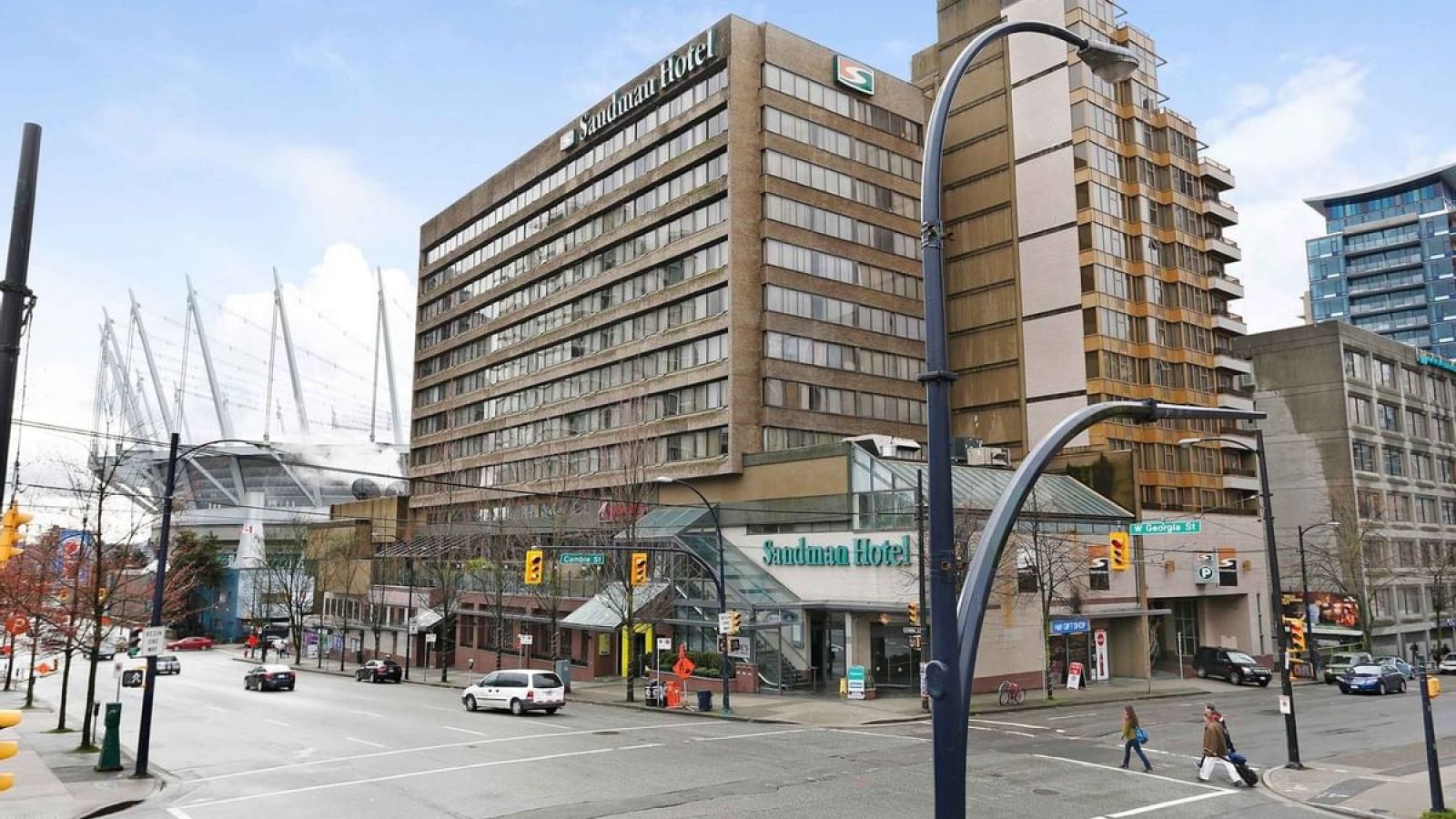 Sandman Hotel Vancouver Downtown - outside view