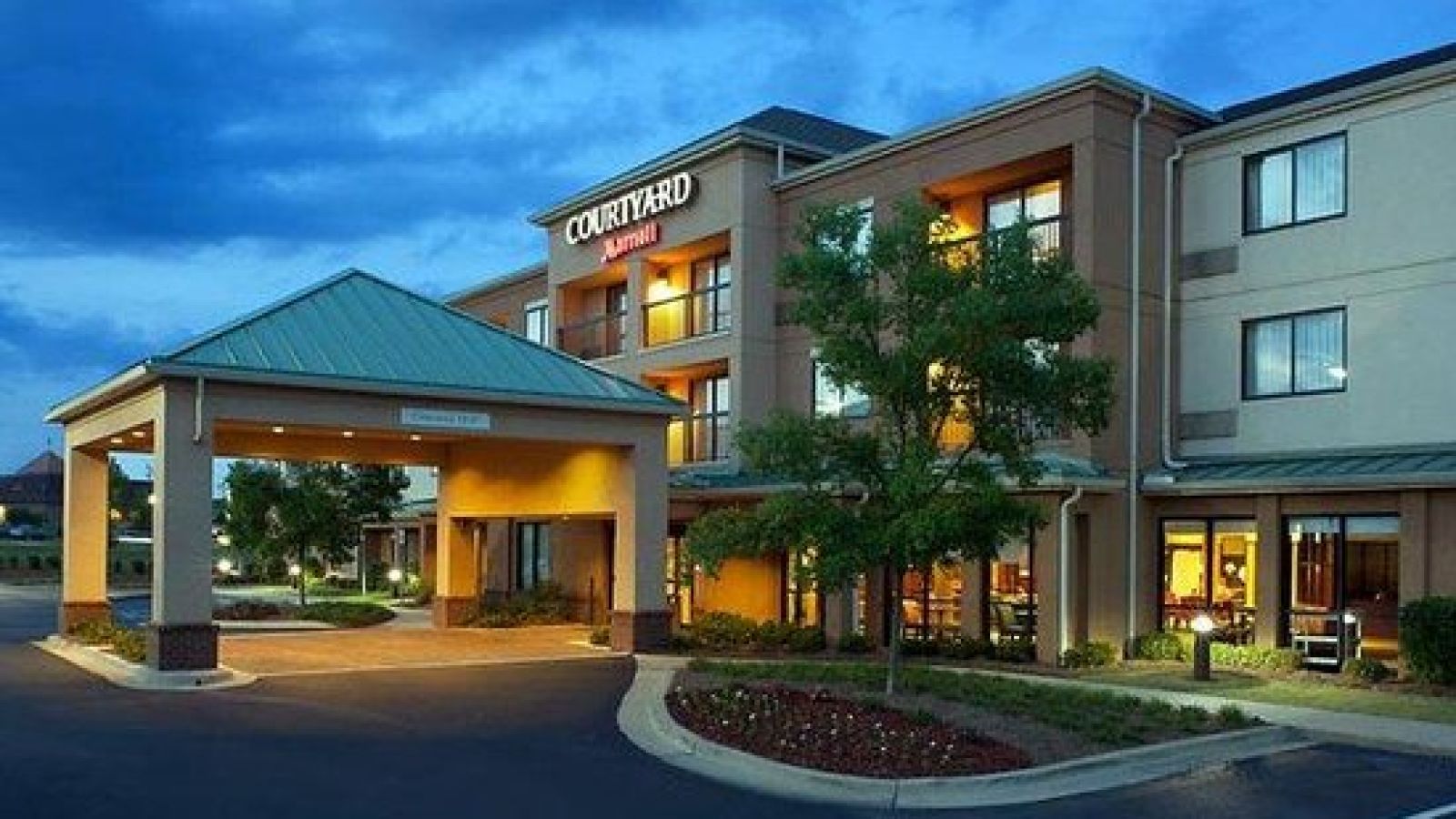 Courtyard Montgomery Prattville