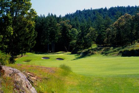 Chateau Victoria Golf Package