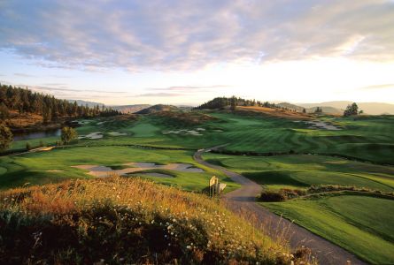 Vernon Lodge Golf Packages with Predator Ridge