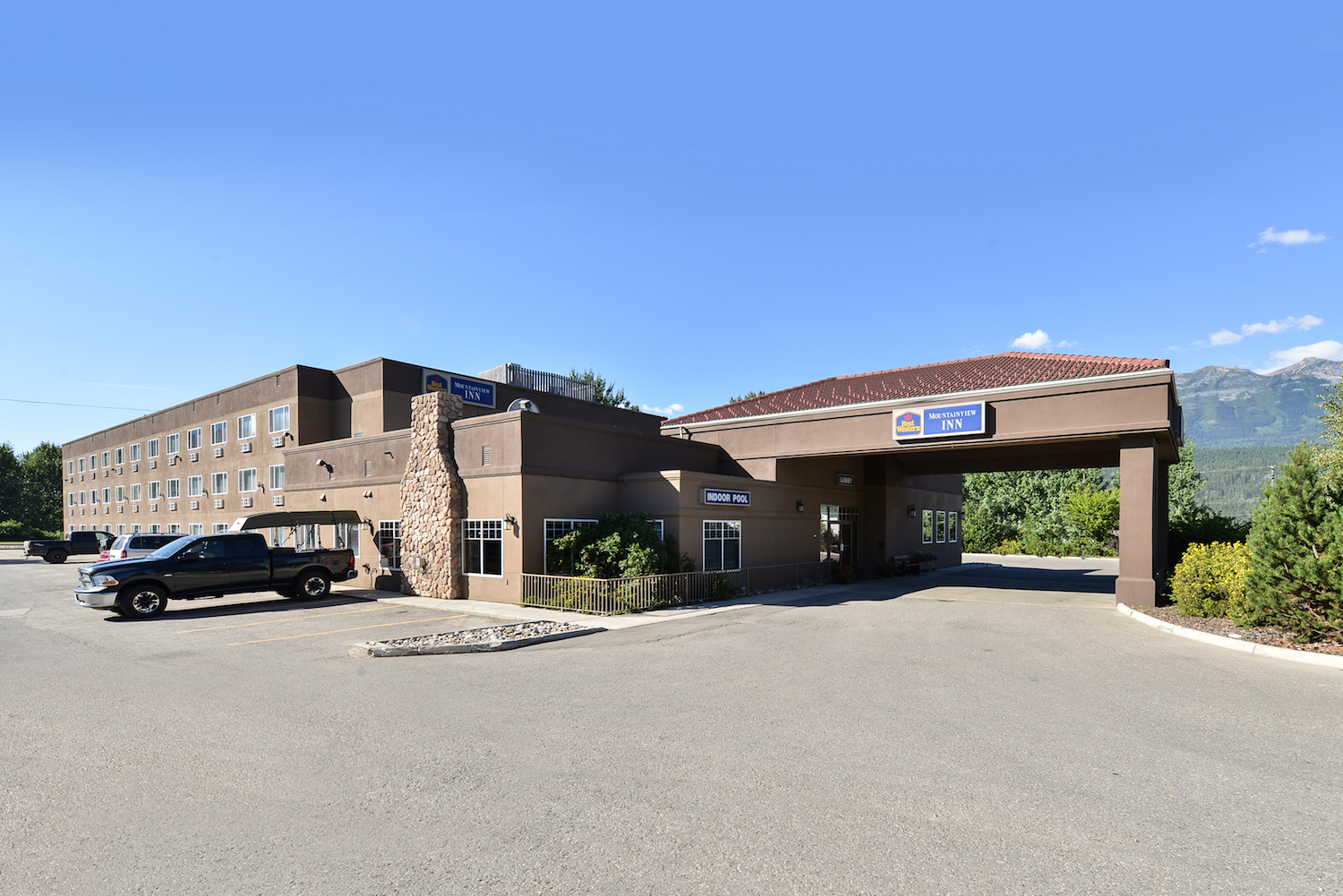 Best Western Mountainview Inn Golden Bc Is Right For A Weekend Trip Best Western Mountainview Inn Columbia Valley Golf Packages